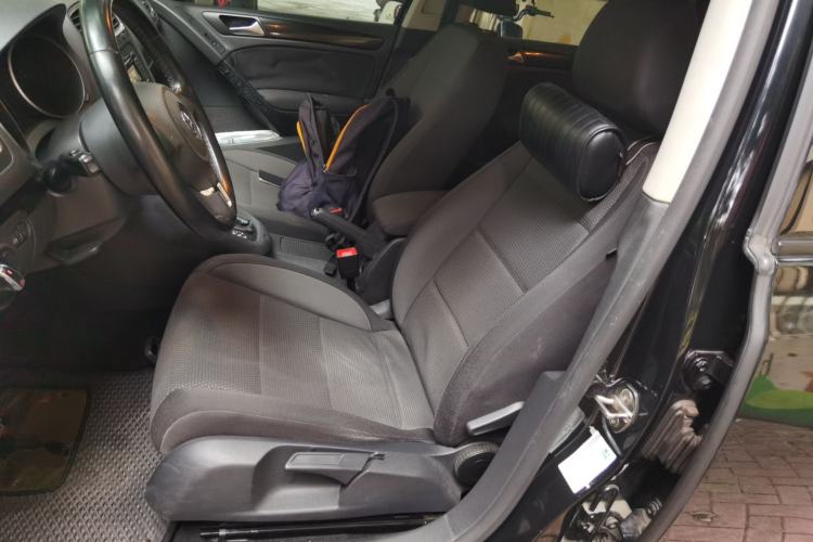 Used Volkswagen Golf 2012 1.4 TSI Automatic Comfort Edition Left Front Seat