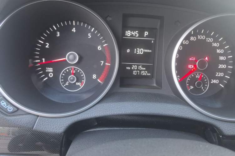 Used Volkswagen Golf 2012 1.6L Automatic Comfort Model Odometer Close Up
