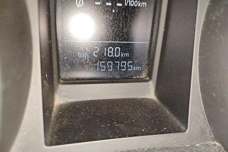 Used Volkswagen Golf 2012 1.4 TSI Automatic Comfort Edition Odometer Close Up