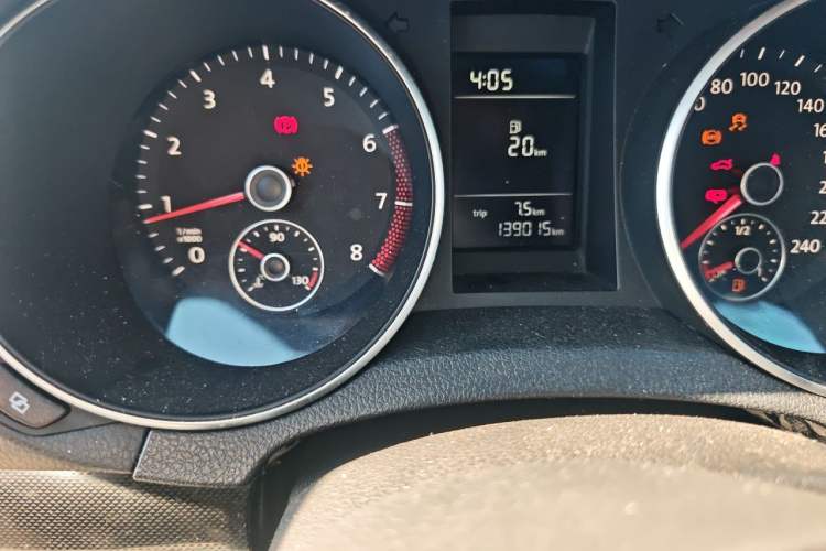 Used Volkswagen Golf 2012 1.4 TSI Manual Comfort Edition Odometer Close Up