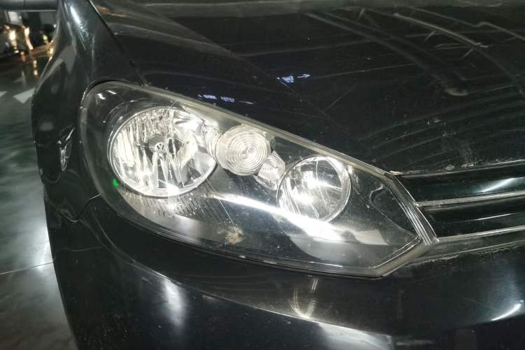 Used Volkswagen Golf 2012 1.6 Manual Comfort Edition Right Front Headlight