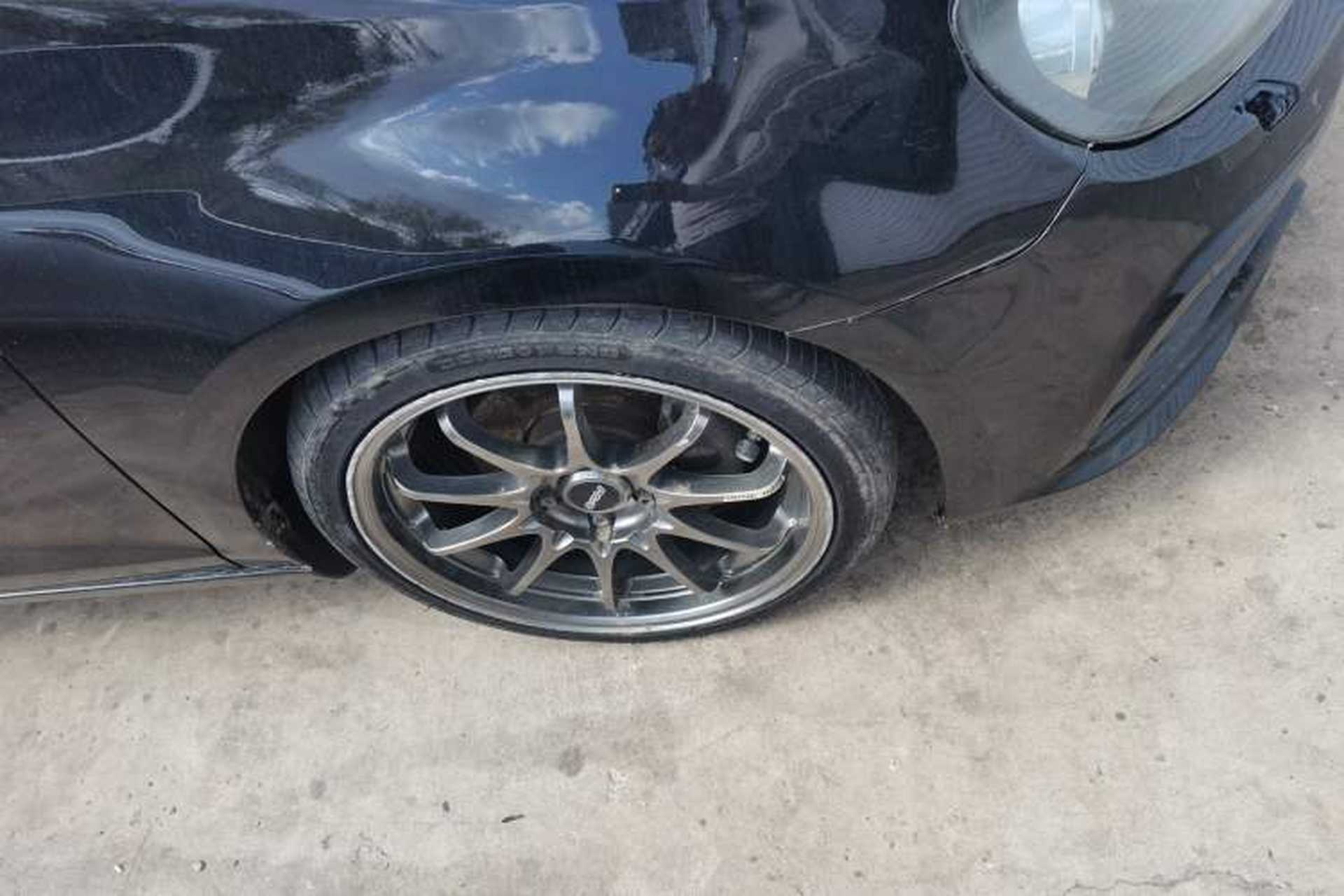 Used Volkswagen Golf 2012 1.4 TSI Manual Comfort Edition Right Front Wheel Hub