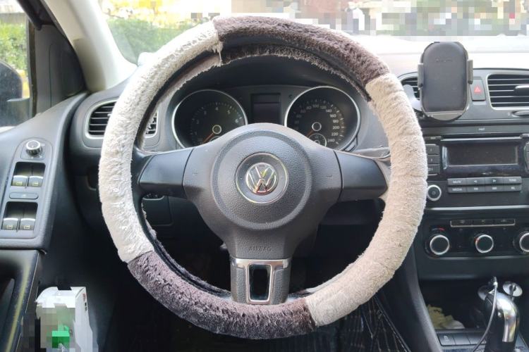 Used Volkswagen Golf 2012 1.6L Automatic Comfort Model Steering Wheel
