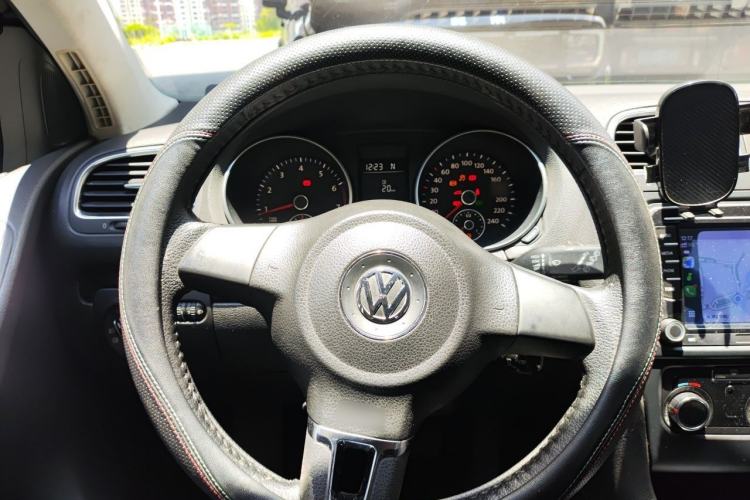 Used Volkswagen Golf 2012 1.6L Automatic Comfort Model Steering Wheel