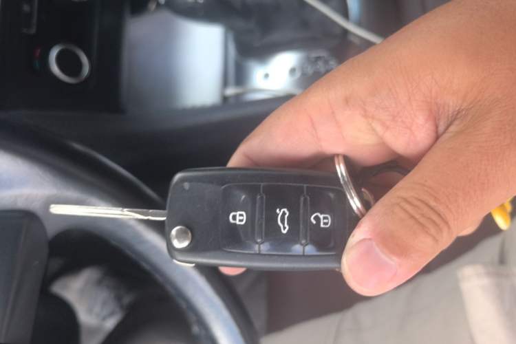 Used Volkswagen Golf 2012 1.6L Automatic Comfort Model Vehicle Key
