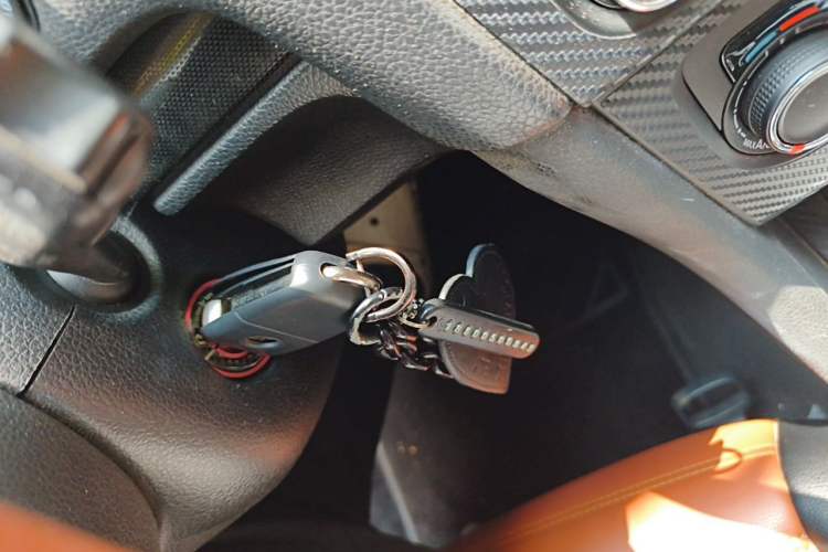 Used Volkswagen Golf 2012 1.4 TSI Automatic Comfort Edition Vehicle Key