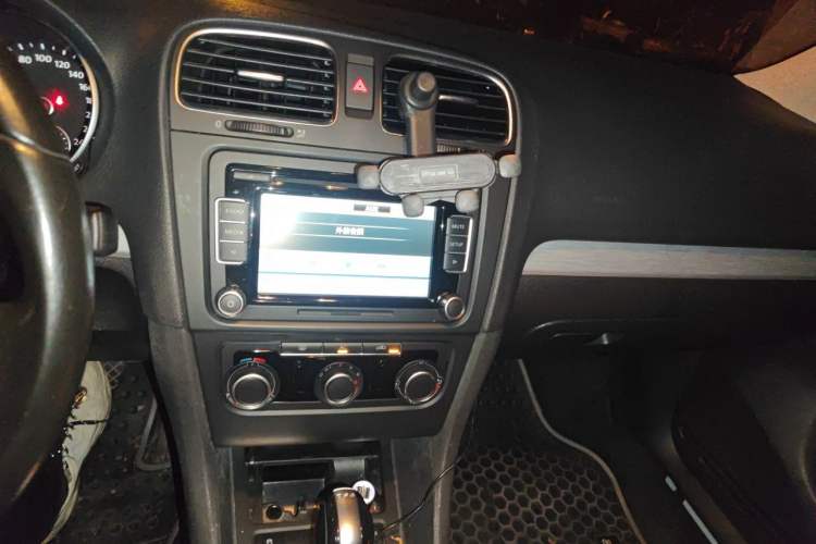 Used Volkswagen Golf 2012 1.4 TSI BlueMotion Edition Audio And AC Panel