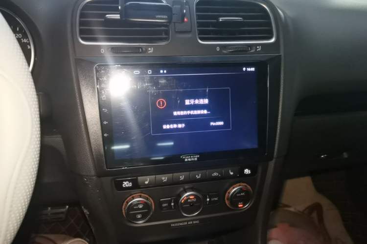 Used Volkswagen Golf 2012 1.4TSI Luxury Convertible Edition Audio And AC Panel