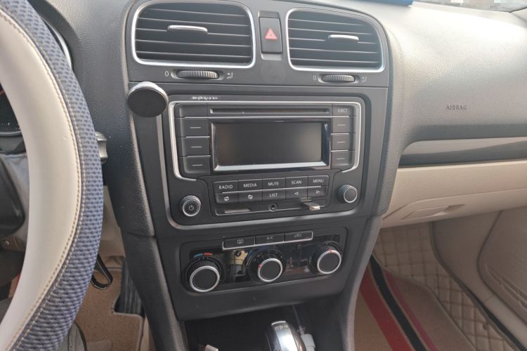 Used Volkswagen Golf 2012 1.4 TSI Automatic Comfort Edition Audio And AC Panel