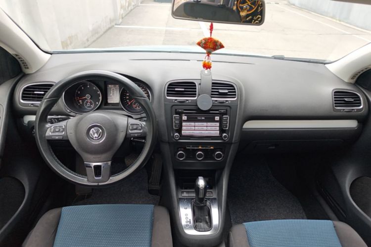 Used Volkswagen Golf 2012 1.4 TSI BlueMotion Edition Center Console