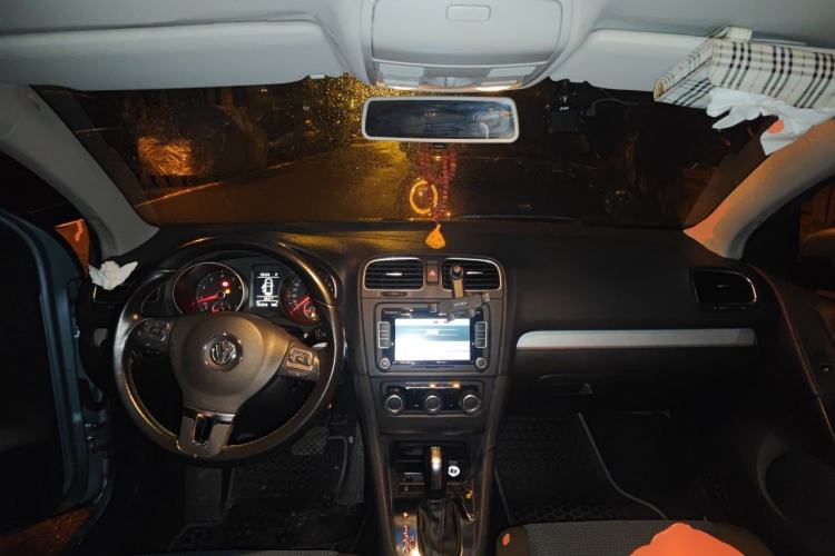 Used Volkswagen Golf 2012 1.4 TSI BlueMotion Edition Center Console
