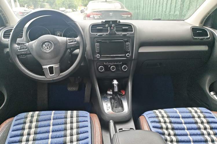 Used Volkswagen Golf 2012 1.4 TSI BlueMotion Edition Center Console