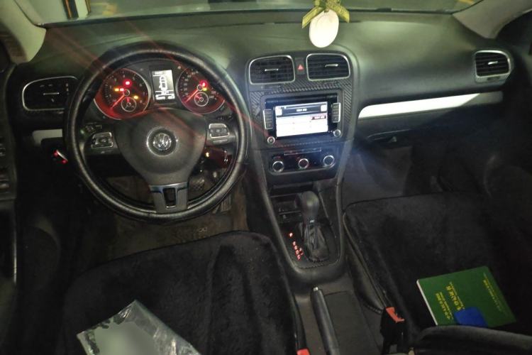 Used Volkswagen Golf 2012 1.4 TSI BlueMotion Edition Center Console