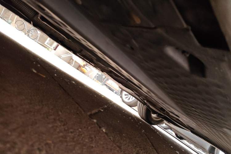 Used Volkswagen Golf 2012 1.6L Automatic Comfort Model Chassis Front Left