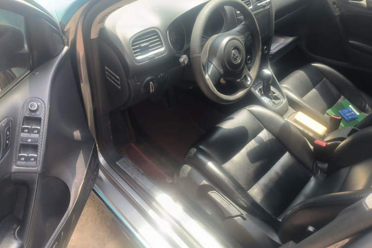 Used Volkswagen Golf 2012 1.4 TSI Automatic Comfort Edition Driver Seat