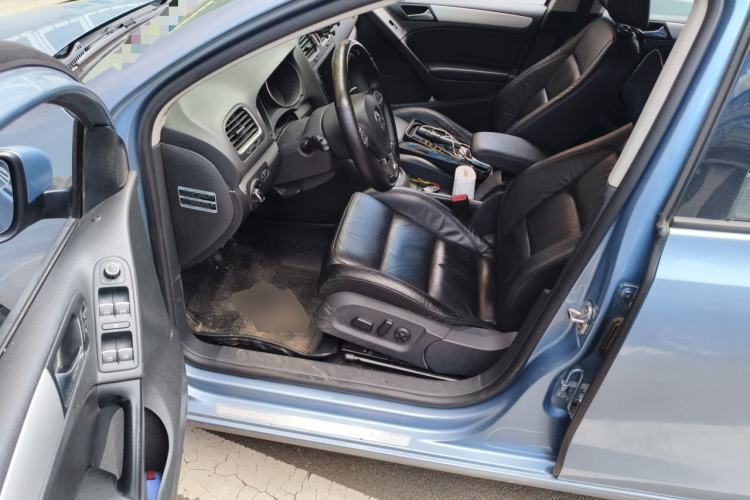 Used Volkswagen Golf 2012 1.4TSI Automatic Luxury Edition Driver Seat