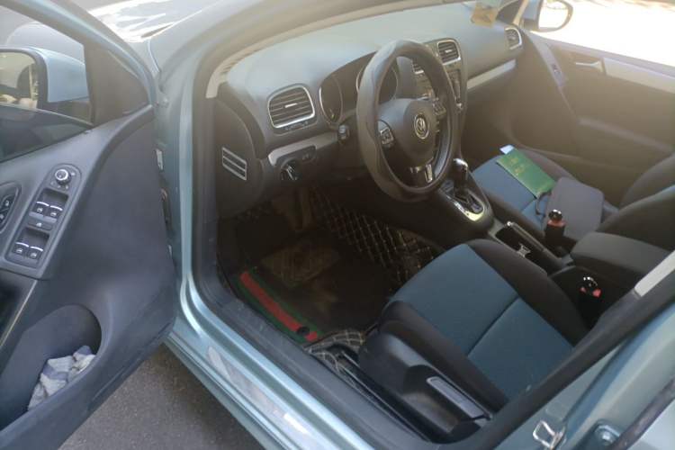 Used Volkswagen Golf 2012 1.4 TSI BlueMotion Edition Driver Seat