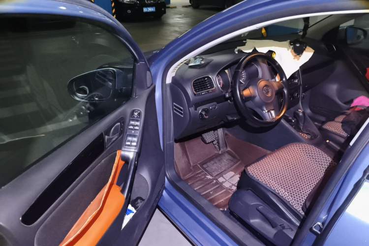Used Volkswagen Golf 2012 1.4 TSI Automatic Comfort Edition Driver Seat