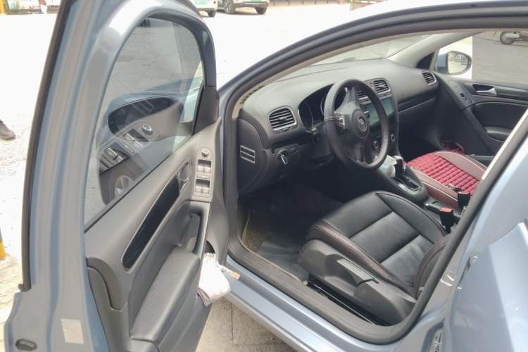 Used Volkswagen Golf 2012 1.4 TSI Automatic Comfort Edition Driver Seat