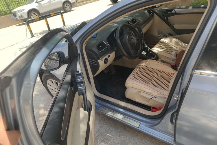 Used Volkswagen Golf 2012 1.6L Automatic Fashion Model Driver Seat