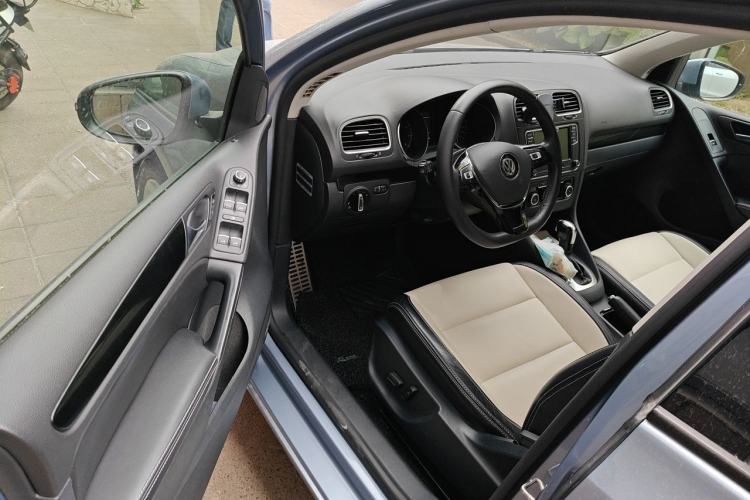 Used Volkswagen Golf 2012 1.6L Automatic Comfort Model Driver Seat