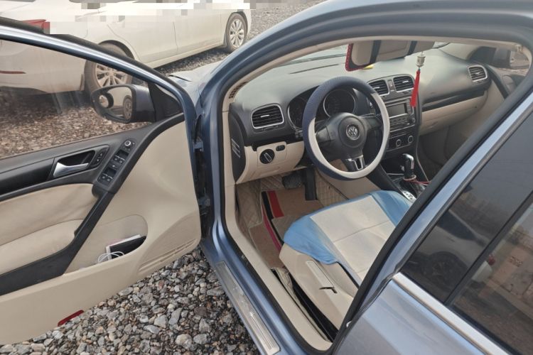 Used Volkswagen Golf 2012 1.4 TSI Automatic Comfort Edition Driver Seat