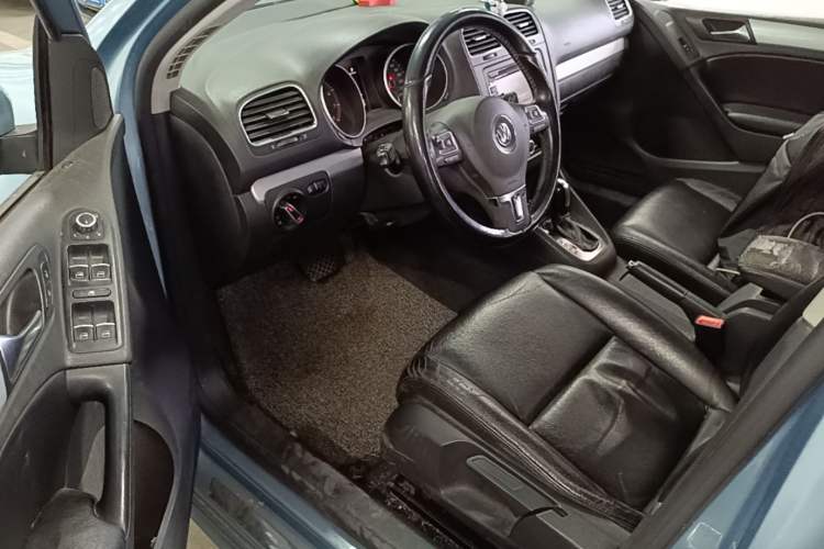 Used Volkswagen Golf 2012 1.4 TSI Automatic Comfort Edition Driver Seat