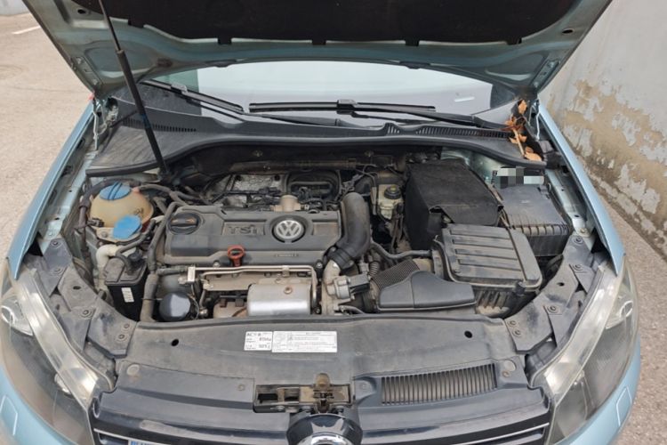 Used Volkswagen Golf 2012 1.4 TSI BlueMotion Edition Engine Bay