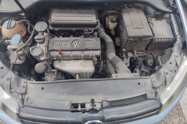 Used Volkswagen Golf 2012 1.6 Manual Comfort Edition Engine Bay