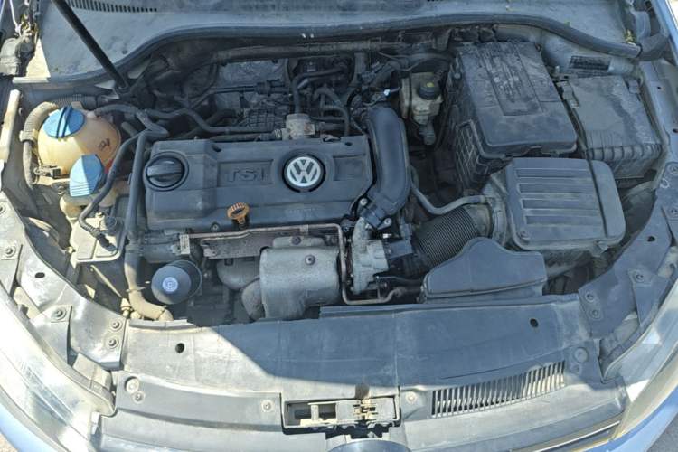Used Volkswagen Golf 2012 1.4 TSI Automatic Comfort Edition Engine Bay