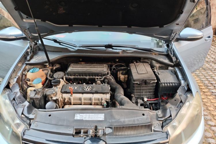 Used Volkswagen Golf 2012 1.6L Automatic Fashion Model Engine Bay