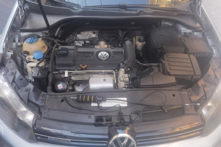 Used Volkswagen Golf 2012 1.4 TSI BlueMotion Edition Engine Bay