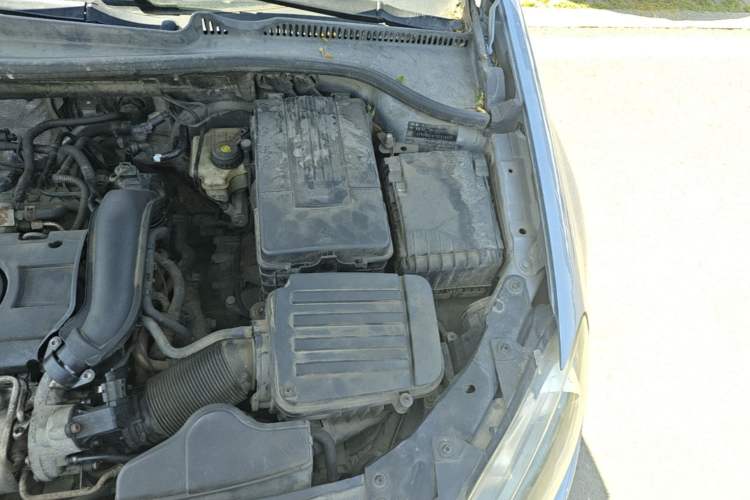 Used Volkswagen Golf 2012 1.4 TSI Automatic Comfort Edition Engine Bay Left