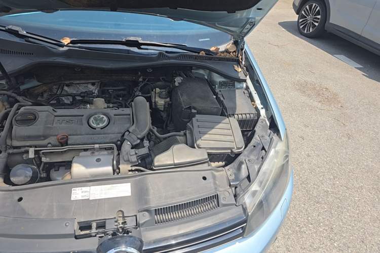 Used Volkswagen Golf 2012 1.4 TSI BlueMotion Edition Engine Bay Left