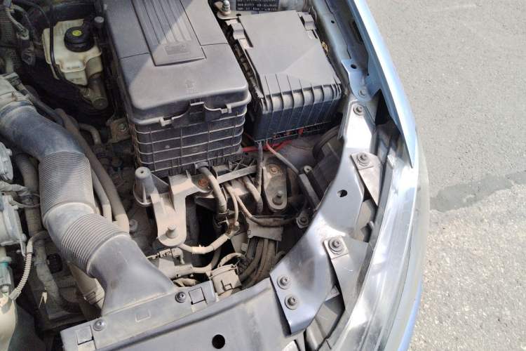 Used Volkswagen Golf 2012 1.6L Automatic Comfort Model Engine Bay Left