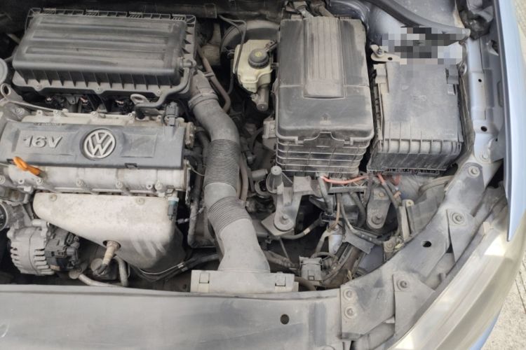 Used Volkswagen Golf 2012 1.6 Manual Comfort Edition Engine Bay Left