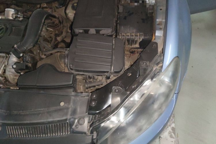 Used Volkswagen Golf 2012 1.4 TSI Automatic Comfort Edition Engine Bay Left
