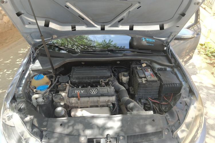 Used Volkswagen Golf 2012 1.6L Automatic Fashion Model Engine Bay