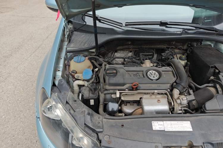 Used Volkswagen Golf 2012 1.4 TSI BlueMotion Edition Engine Bay Right