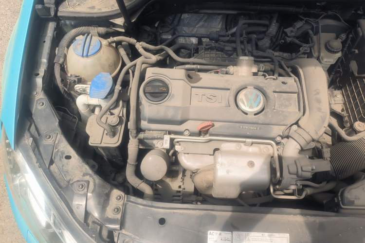 Used Volkswagen Golf 2012 1.4 TSI Automatic Comfort Edition Engine Bay Right