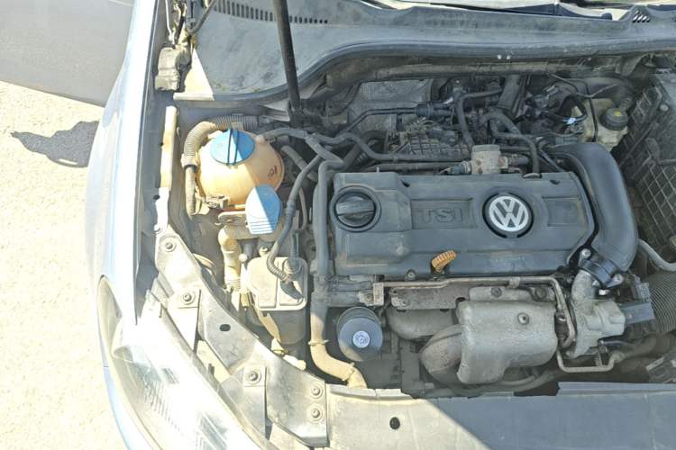 Used Volkswagen Golf 2012 1.4 TSI Automatic Comfort Edition Engine Bay Right