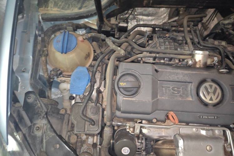 Used Volkswagen Golf 2012 1.4 TSI BlueMotion Edition Engine Bay Right