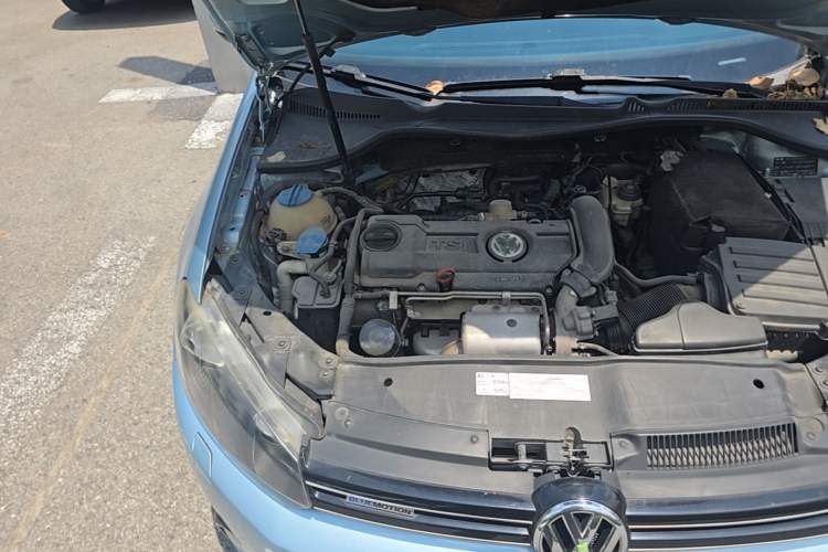 Used Volkswagen Golf 2012 1.4 TSI BlueMotion Edition Engine Bay Right