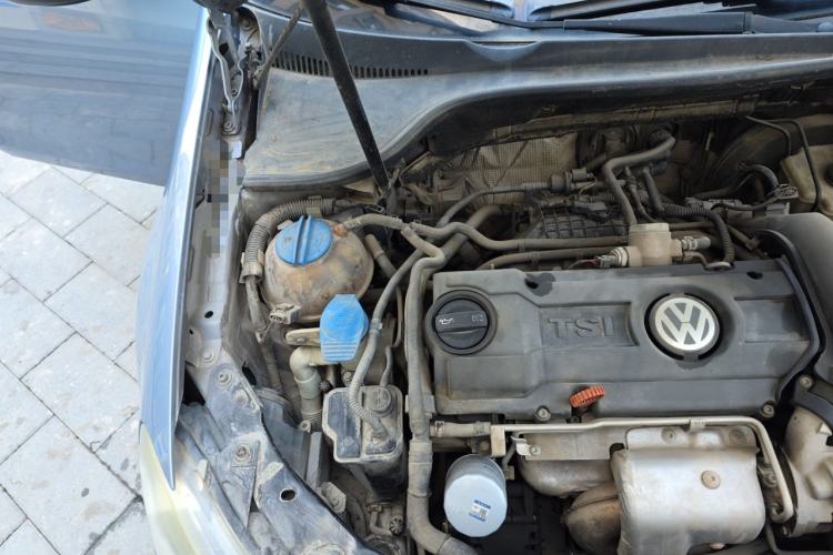 Used Volkswagen Golf 2012 1.4 TSI Manual Comfort Edition Engine Bay Right