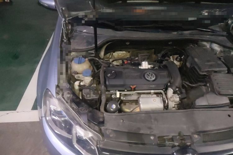 Used Volkswagen Golf 2012 1.4 TSI Automatic Comfort Edition Engine Bay Right