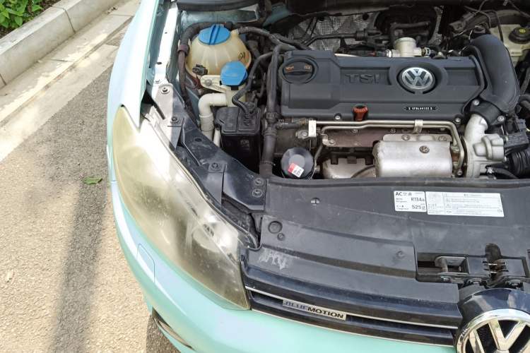 Used Volkswagen Golf 2012 1.4 TSI Automatic Comfort Edition Engine Bay Right