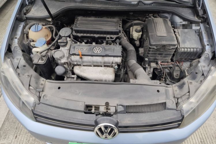 Used Volkswagen Golf 2012 1.6 Manual Comfort Edition Engine Bay