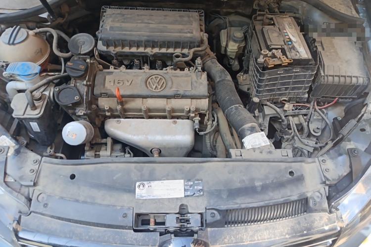 Used Volkswagen Golf 2012 1.6 Manual Comfort Edition Engine Bay