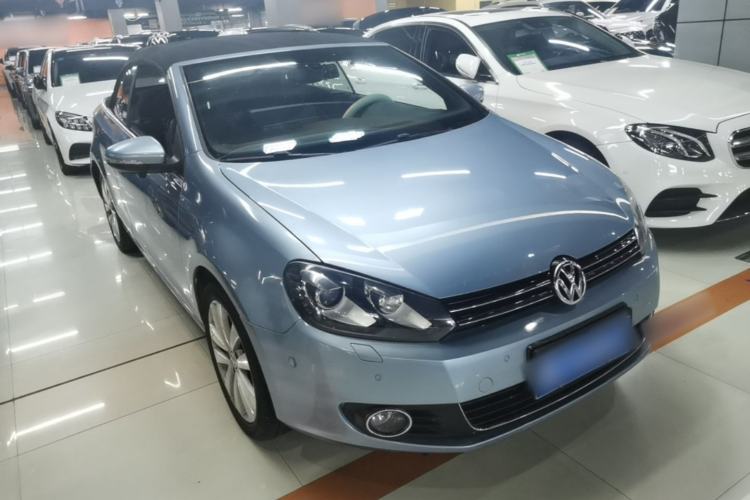 Used Volkswagen Golf 2012 1.4TSI Luxury Convertible Edition Front Right 45 Deg