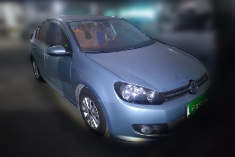 Used Volkswagen Golf 2012 1.4TSI Automatic Luxury Edition Front Right 45 Deg